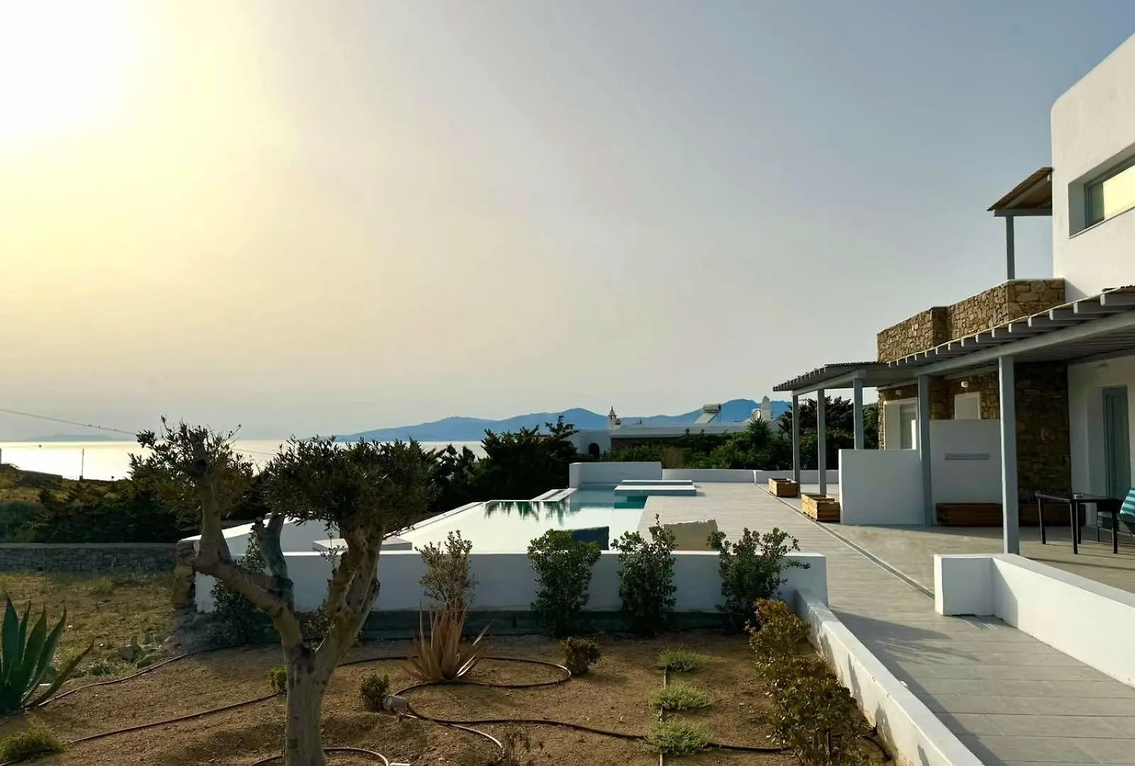 Almond Place Mykonos Town 0*,